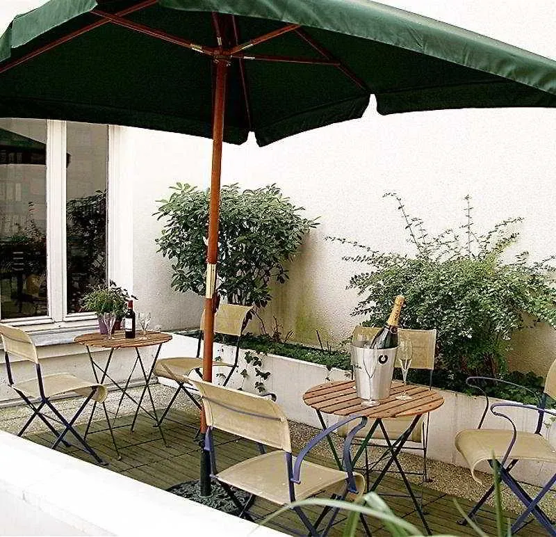 Hotel Pavillon Villiers Etoile 3*