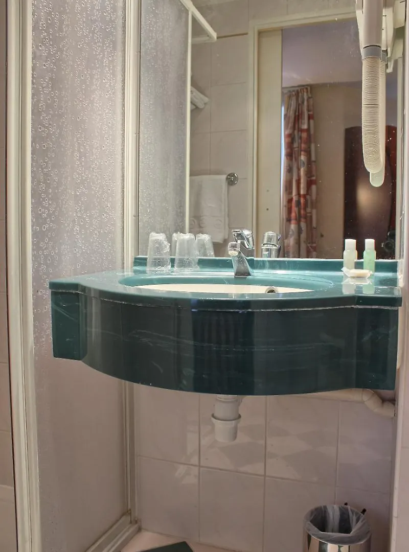 Hotel Pavillon Villiers Etoile 3*